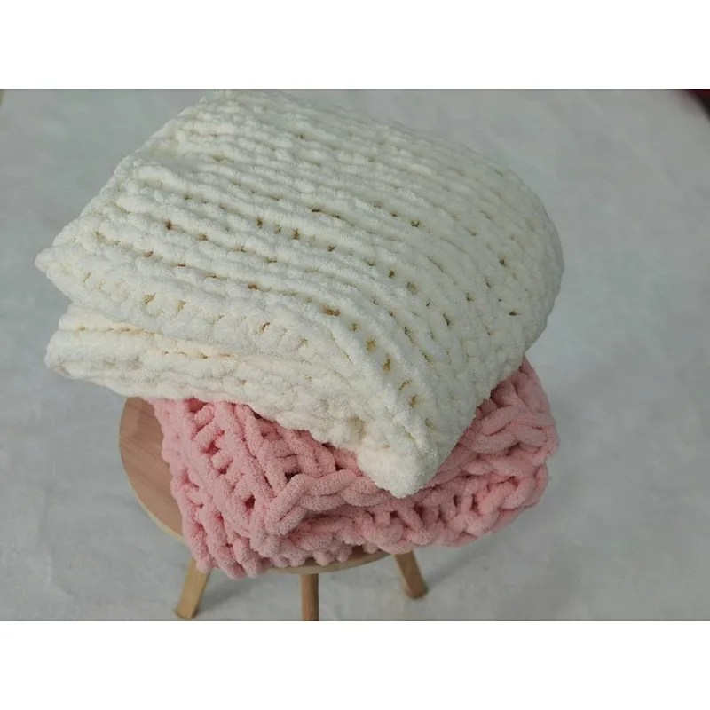 HANDMADE THICK YARN BLANKET 100%POLYESTER